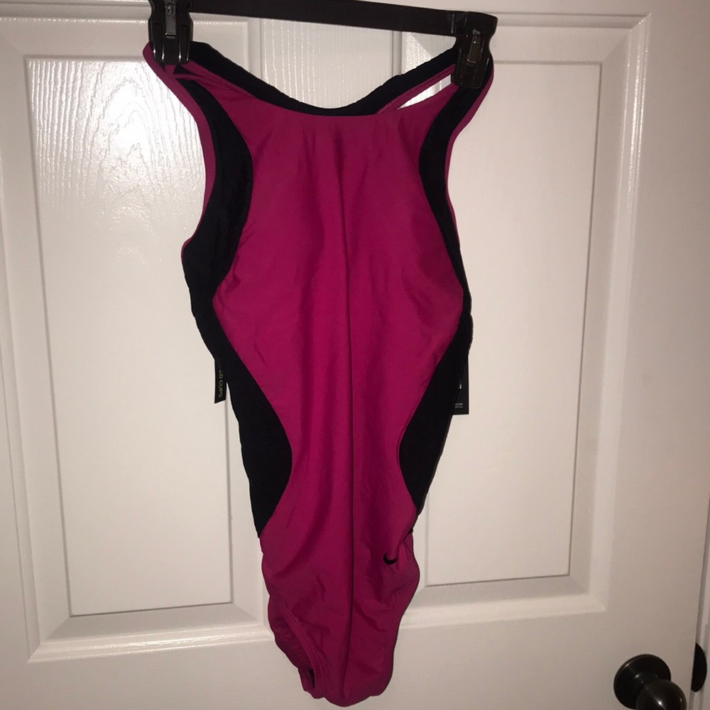 NWT Nike hydralock one piece swim suit, black and pink!
